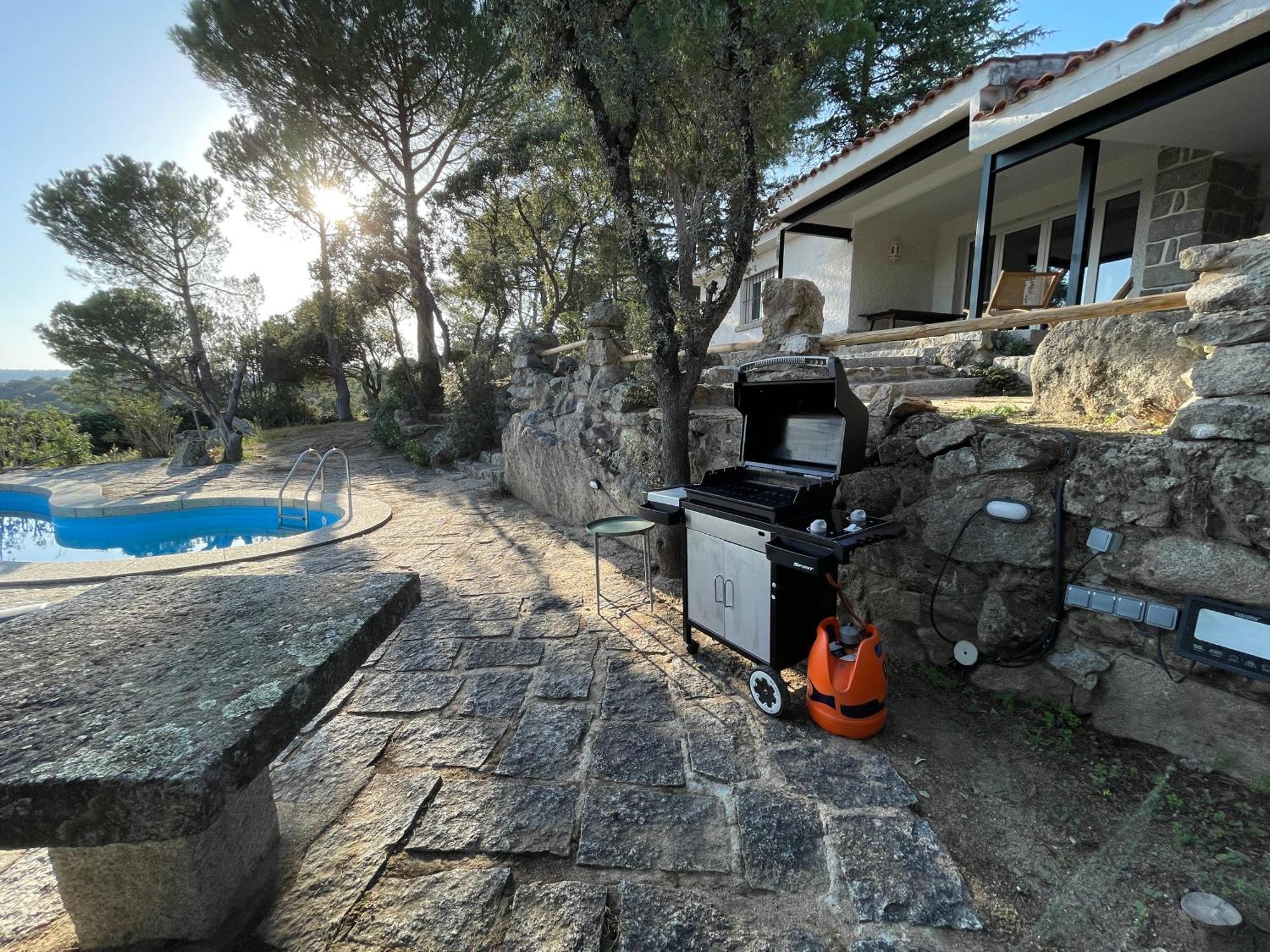 Chalet Con Piscina En Torrelodones Dış mekan fotoğraf