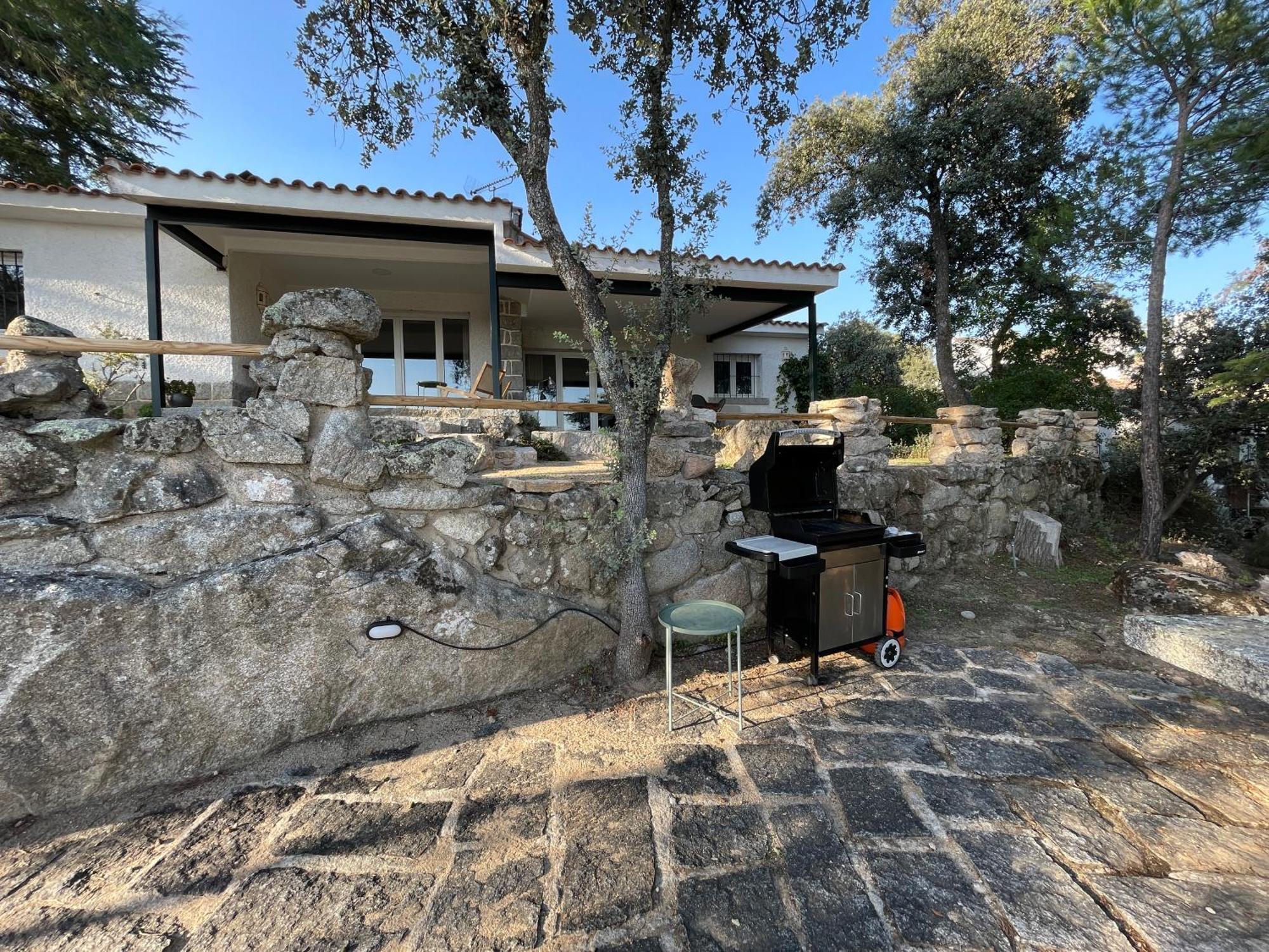 Chalet Con Piscina En Torrelodones Dış mekan fotoğraf